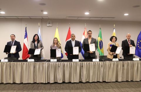 Países socios de EUROFRONT firmaron el acuerdo para la creación de una Red de Alertas Migratorias en América Latina