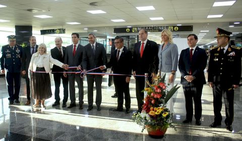 Migraciones habilita dos nuevas terminales biométricas de reconocimiento facial en el espigón norte del aeropuerto
