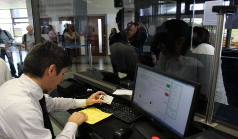Certificado de fiebre amarilla será obligatorio para viajeros provenientes o con destino a Brasil, Perú, Bolivia y Venezuela