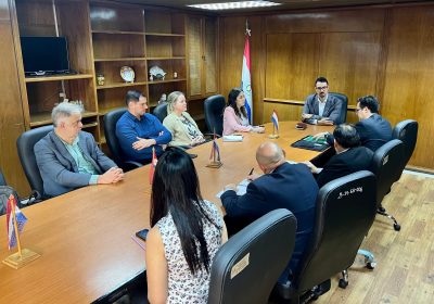 La DNM y el MEC avanzan en la coordinación de acciones orientadas a la documentación efectiva de estudiantes extranjeros en Paraguay
