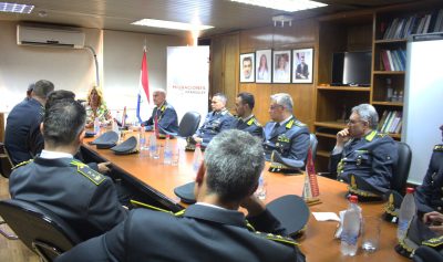 Titular de Migraciones recibió a delegación de la Guardia di Finanza italiana
