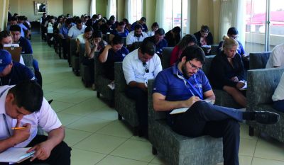 Realizan evaluación a postulantes en el marco del concurso interno institucional de desprecarización laboral