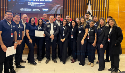 Servidores públicos de Migraciones de Itapúa finalizaron curso de inglés en el marco del WRC Rally del Paraguay 2025