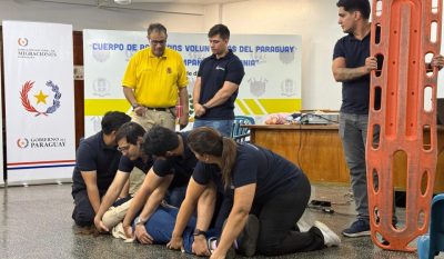 Con capacitación y simulacro de evacuación, Migraciones impulsa la preparación del personal ante situaciones de emergencia