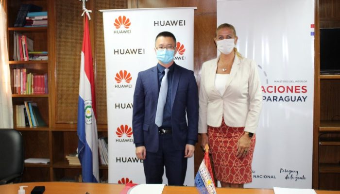 Migraciones recibe donación de cámara térmica 2