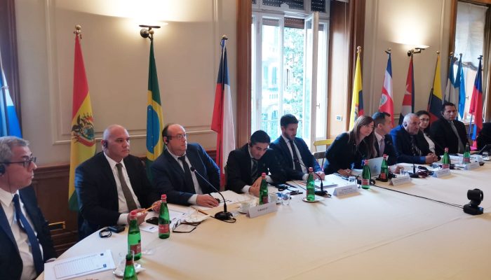 Autoridades_de_la_UE_y_Latinoamerica_intercambiaron_experiencias_para_la_gestion_integral_de_fronteras_en_el_marco_del_programa_EUROFRONT_3