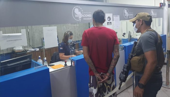 Expulsion_de_Rodrigo_Braga_-_allanamiento_Senad_Sanber_15-02-21_1