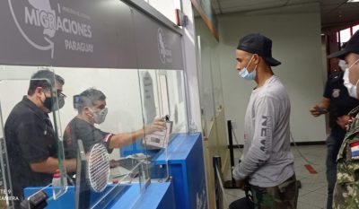 La DGM expulsó del país a brasilero con pasaporte falso interceptado durante control migratorio