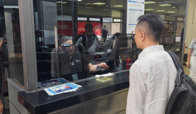 Migraciones efectivizó expulsión de ciudadano chino en el Aeropuerto Internacional Silvio Pettirossi