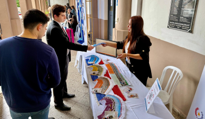 Migraciones estuvo presente con mesa de informaciones en la Feria de Cultura de la UC